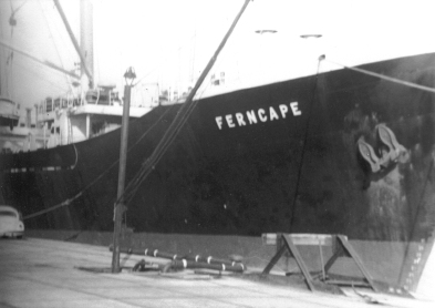 Photo von dem Schiff FERNCAPE im Emder Hafen aus dem Jahr 1967