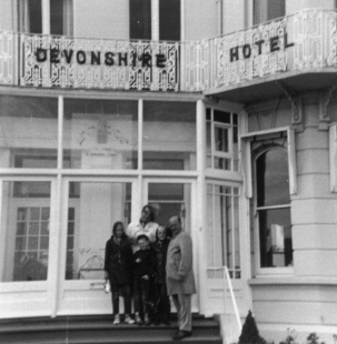 Das DEVONSHIRE HOTEL in Folkestone in England im Jahre 1968. Photo: Erwin Thomasius.
