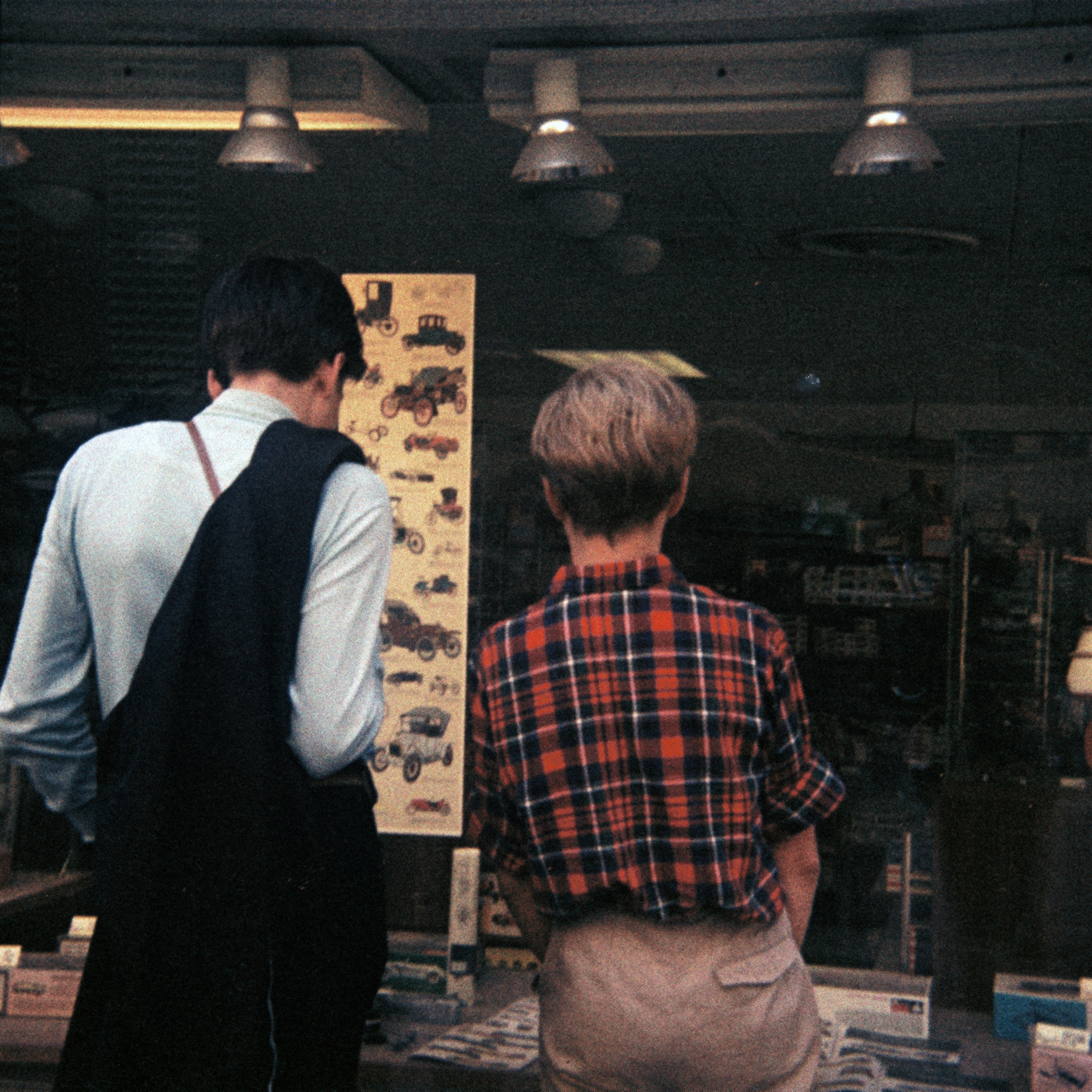 Stadtbummel im Sommer in Stockholm in Schweden. Foto: Erwin Thomasius. 1967.